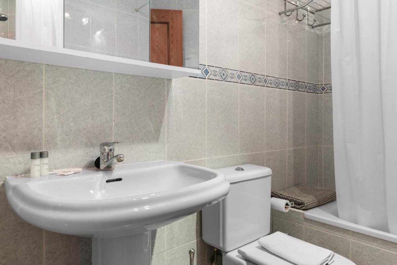 Marysol Beachclose Apartment With Pool By Costarentals - Ref 200 Benalmádena Buitenkant foto